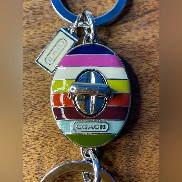 COACH Legacy Stripe Oval Turnlock Valet Bag Charm/Keychain - Picture 2 of 4